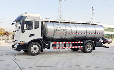 新東機(jī)械與淄博客戶達(dá)成鮮奶運(yùn)輸車合作協(xié)議